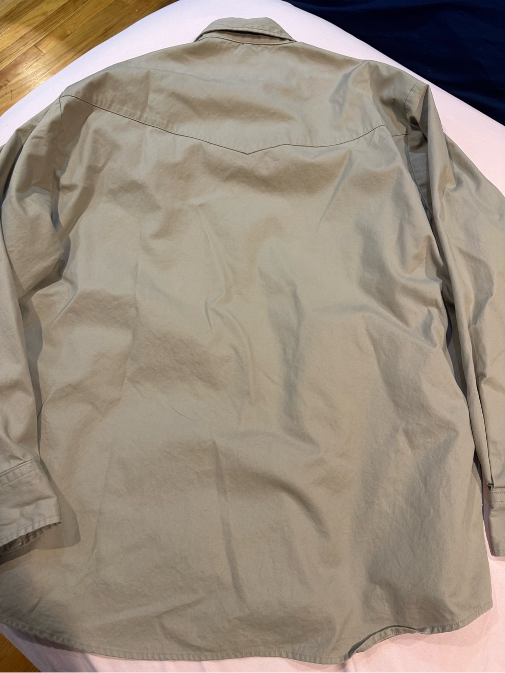 Men’s button down - Picture 3 of 9